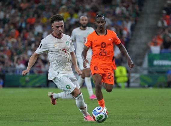 Netherlands v Morocco - FIFA World Cup, WM, Weltmeisterschaft, Fussball 2026 - Round of 32 MONTERREY, MEXICO - JUNE 29: Crysencio Summerville (24) of Netherlands in action against Chemsdine Talbi (7) of Morocco in action during the 2026 FIFA World Cup Round of 32 match between Netherlands and Morocco at Estadio BBVA (Monterrey Stadium) in Monterrey, Mexico on June 29, 2026. Juancho Torres Anadolu Nuevo Leon Mexico. Editorial use only. Please get in touch for any other usage.  Copyright: x2026xAnadoluxJuanchoxTorresx