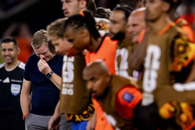 MONTERREY - Netherlands coach Ronald Koeman during the penalty shootout of the 2026 FIFA World Cup, WM, Weltmeisterschaft, Fussball knockout phase match between the Netherlands and Morocco at Monterrey Stadium on June 29, 2026, in Monterrey, Mexico. ROBIN VAN LONKHUIJSEN ANP FIFA World Cup 2026 - round of 32 2026 xVIxANPxSportx xxANPxIVx 562426573 originalFilename: 562426573.jpg