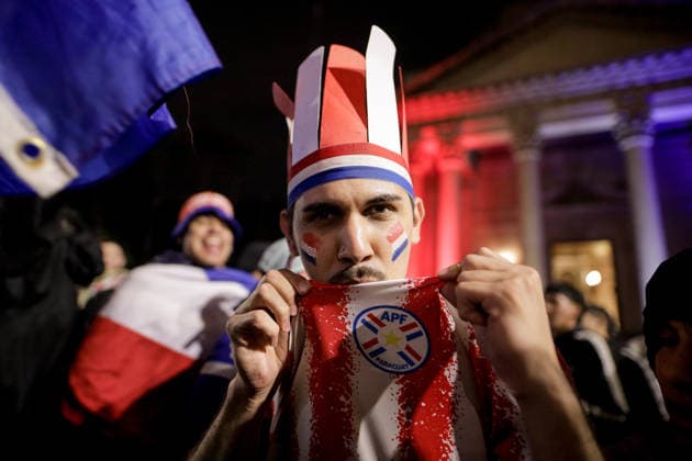 Paraguayan fans celebrate World Cup win over Germany ASUNCION, PARAGUAY - JUNE 30: Paraguayan football fans celebrate in Asuncion after Paraguay defeated Germany 4-3 in a penalty shootout following a 1-1 draw to advance to the Round of 16 of the FIFA World Cup, WM, Weltmeisterschaft, Fussball 2026 on June 29, 2026. Nathalia Aguilar Anadolu Asuncion Paraguay. Editorial use only. Please get in touch for any other usage.  Copyright: x2026xAnadoluxNathaliaxAguilarx