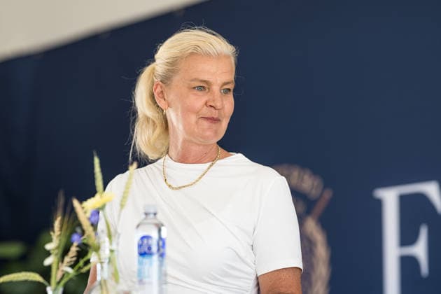 260630 Event Director Elisabeth von Schrowe under en pressträff med ridsportstävlingen Falsterbo Horse Show den 30 juni 2026 i Falsterbo. *** June 30, 2026: Event Director Elisabeth von Schrowe during a press conference for the Falsterbo Horse Show on June 30, 2026, in Falsterbo  Copyright: CHRISTOFFERxBORGxMATTISSON BB260630CB029