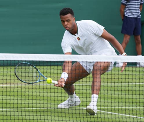 Tennis - 2026 Wimbledon Championships - Day Two (Week One) - All England Lawn Tennis & Croquet Club, London - Tuesday 30th June 2026 Men™s Singles, First Round: Yannick Hanfmann (GER) vs.Giovanni Mpetshi Perricard (FRA) Giovanni Mpetshi Perricard (FRA) COLORSPORT ANDREW COWIE 