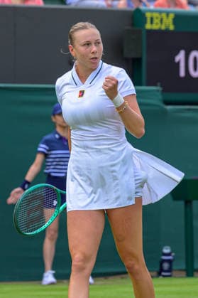 Day Two: The Championships - Wimbledon 2026 LONDON, ENGLAND JUNE 30 - Amanda Anisimova of United States during Ladies Single First Round at The Wimbledon Lawn Tennis Championship at Wimbledon on June 30, 2026 in London, England. (Photo by Keeran Marquis)  Copyright: xKeeranxMarquis Fotoarena SPPx Sportspressphoto_SPR180877