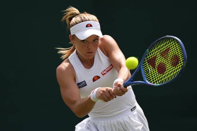 Katie Swan during her first round match Wimbledon Tennis Championships, Day 2, The All England Lawn Tennis and Croquet Club, London, UK - 30 Jun 2026London The All England Lawn Tennis and United Kingdom  Copyright: xEllaxLing Shutterstockx 16964204m