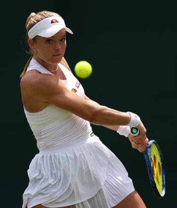 Katie Swan during her first round match Wimbledon Tennis Championships, Day 2, The All England Lawn Tennis and Croquet Club, London, UK - 30 Jun 2026London The All England Lawn Tennis and United Kingdom  Copyright: xEllaxLing Shutterstockx 16964204j