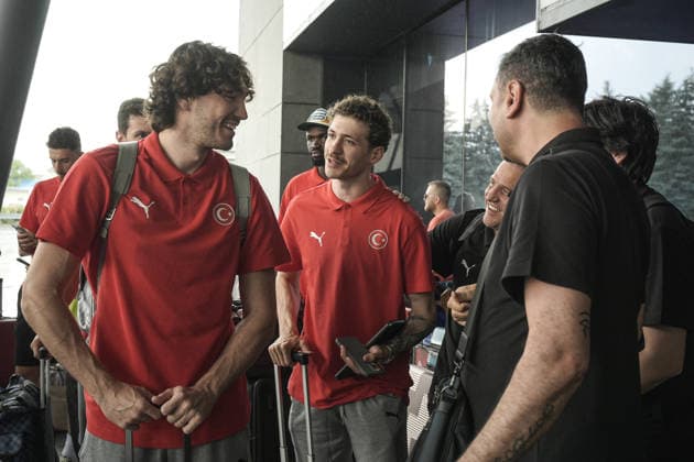 Arrival of Turkiye basketball team at Sarajevo Airport SARAJEVO, BOSNIA AND HERZEGOVINA - JUNE 30: Turkish national basketball team arrives at Sarajevo Airport, Bosnia and Herzegovina on June 30, 2026, ahead of the upcoming FIBA Basketball World Cup 2027 European Qualifiers between Bosnia and Herzegovina and Turkiye. Samir Jordamovic Anadolu Sarajevo Bosnia and Herzegovina. Editorial use only. Please get in touch for any other usage.  Copyright: x2026xAnadoluxSamirxJordamovicx