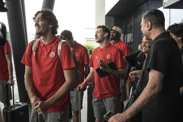 Arrival of Turkiye basketball team at Sarajevo Airport SARAJEVO, BOSNIA AND HERZEGOVINA - JUNE 30: Turkish national basketball team arrives at Sarajevo Airport, Bosnia and Herzegovina on June 30, 2026, ahead of the upcoming FIBA Basketball World Cup 2027 European Qualifiers between Bosnia and Herzegovina and Turkiye. Samir Jordamovic Anadolu Sarajevo Bosnia and Herzegovina. Editorial use only. Please get in touch for any other usage.  Copyright: x2026xAnadoluxSamirxJordamovicx