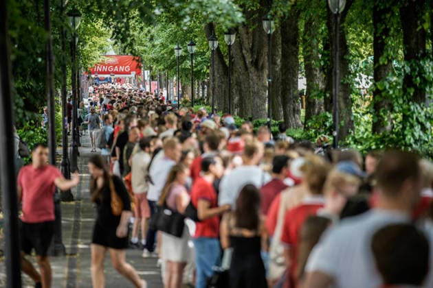 World Cup 2026 Oslo 20260630. Long queues to get into Fotball in the city center at Spikersuppa to watch the World Cup match between Norway and Ivory Coast. Photo: Stian Lysberg Solum NTB Oslo Norway EDITORIAL USE ONLY. RESTRICTED USE FOR BETTING COMPANIES Ref:_SPO0e0tzZ8MEww.jpg *** 2026 World Cup Oslo 20260630 Long lines to get into the soccer venue in the city center at Spikersuppa to watch the World Cup match between Norway and the Ivory Coast Photo by Stian Lysberg Solum, NTB, Oslo, Norway EDITORIAL USE ONLY; RESTRICTED USE FOR BETTING COMPANIES  Copyright: xStianxLysbergxSolumx xNTBx
