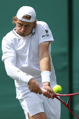 The Championships Wimbledon 2026- DAY 2- 30 06 2026 Great Britain, London, All England Lawn Tennis Club, The Championships Wimbledon 2026 - DAY 2- 30 06 2026 Belgian player Zizou Bergs (BEL) pictured during his first round against French player Ugo Humbert (FRA) in London , All England Lawn Tennis Club at The Championships Wimbledon 2026 LONDON GREAT BRITAIN  Copyright: xMélaniexJeusettex
