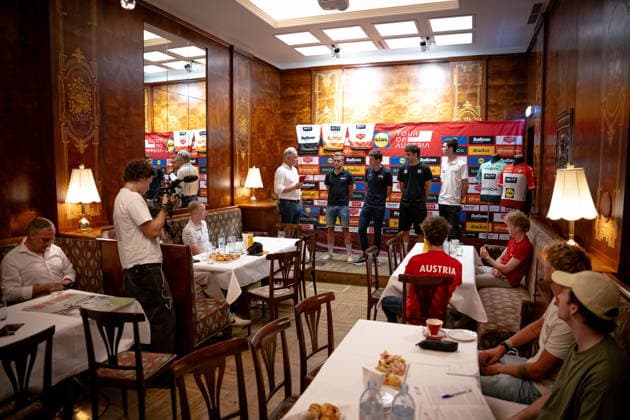 30.06.2026, Cafe Landmann, Wien, AUT, Lidl Tour of Austria 2026, PK Wien, im Bild Thomas Pupp, Lidl Tour of Austria Direktor, Riccardo Zoidl, Team Hrinkow-Advarics, Patrick Konrad, Team Lidl - Trek, Tim Wafler, Team Storck - MRW Bau, und Rainer Kepplinger, Team Bahrain - Victorious, Thomas Pupp, Lidl Tour of Austria Direktor, Riccardo Zoidl, Team Hrinkow-Advarics, Patrick Konrad, Team Lidl - Trek, Tim Wafler, Team Storck - MRW Bau, und Rainer Kepplinger, Team Bahrain - Victorious during the regional press conference, PK, Pressekonferenz in Vienna ahead of the 2026 Lidl Tour of Austria. Cafe Landmann in Wien, Austria on. Foto:Eibner-Pressefoto Bruns Wien *** June 30, 2026, Cafe Landmann, Vienna, Austria, Lidl Tour of Austria 2026, Vienna Press Conference, pictured: Thomas Pupp, Director of the Lidl Tour of Austria; Riccardo Zoidl, Team Hrinkow Advarics; Patrick Konrad, Team Lidl Trek; Tim Wafler, Team Storck MRW Bau, and Rainer Kepplinger, Team Bahrain Victorious; Thomas Pupp, Director of the Lidl Tour of Austria; Riccardo Zoidl, Team Hrinkow Advarics; Patrick Konrad, Team Lidl Trek; Tim Wafler, Team Storck MRW Bau, and Rainer Kepplinger, Team Bahrain Victorious, during the regional press conference in Vienna ahead of the 2026 Lidl Tour of Austria at Cafe Landmann in Vienna, Austria. Photo: Eibner, Press Photo Bruns Vienna  EP_EER