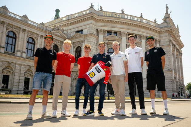 30.06.2026, Cafe Landmann, Wien, AUT, Lidl Tour of Austria 2026, PK Wien, im Bild Riccardo Zoidl, Team Hrinkow-Advarics, Sebastian Putz, Team Red Bull - BORA - hansgrohe Rookies, Alexander Hajek, Team Red Bull - BORA - hansgrohe, Patrick Konrad, Team Lidl - Trek, Rainer Kepplinger, Team Bahrain - Victorious, Philipp Hofbauer, Team Vorarlberg, und Tim Wafler, Team Storck - MRW Bau, Riccardo Zoidl, Team Hrinkow-Advarics, Sebastian Putz, Team Red Bull - BORA - hansgrohe Rookies, Alexander Hajek, Team Red Bull - BORA - hansgrohe, Patrick Konrad, Team Lidl - Trek, Rainer Kepplinger, Team Bahrain - Victorious, Philipp Hofbauer, Team Vorarlberg, und Tim Wafler, Team Storck - MRW Bau during the regional press conference, PK, Pressekonferenz in Vienna ahead of the 2026 Lidl Tour of Austria. Cafe Landmann in Wien, Austria on. Foto:Eibner-Pressefoto Bruns Wien *** June 30, 2026, Cafe Landmann, Vienna, Austria, Lidl Tour of Austria 2026, Press conference in Vienna; pictured: Riccardo Zoidl, Team Hrinkow Advarics; Sebastian Putz, Team Red Bull BORA hansgrohe Rookies; Alexander Hajek, Team Red Bull BORA hansgrohe; Patrick Konrad, Team Lidl Trek; Rainer Kepplinger, Team Bahrain Victorious; Philipp Hofbauer, Team Vorarlberg, and Tim Wafler, Team Storck MRW Bau, Riccardo Zoidl, Team Hrinkow Advarics, Sebastian Putz, Team Red Bull BORA hansgrohe Rookies, Alexander Hajek, Team Red Bull BORA hansgrohe, Patrick Konrad, Team Lidl Trek, Rainer Kepplinger, Team Bahrain Victorious; Philipp Hofbauer, Team Vorarlberg; and Tim Wafler, Team Storck MRW Bau, during the regional press conference in Vienna ahead of the 2026 Lidl Tour of Austria at Cafe Landmann in Vienna, Austria. Photo: Eibner; Press Photo: Bruns Vienna  EP_EER