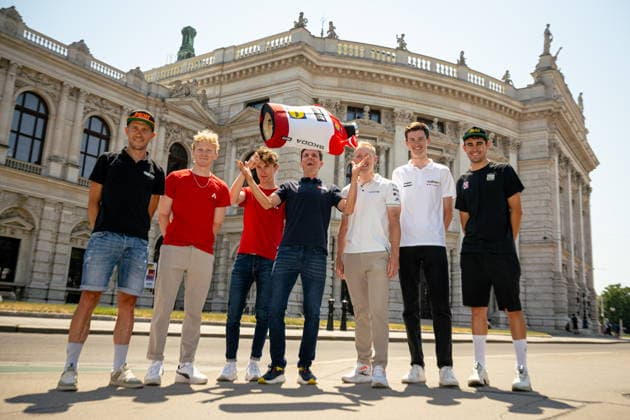 30.06.2026, Cafe Landmann, Wien, AUT, Lidl Tour of Austria 2026, PK Wien, im Bild Riccardo Zoidl, Team Hrinkow-Advarics, Sebastian Putz, Team Red Bull - BORA - hansgrohe Rookies, Alexander Hajek, Team Red Bull - BORA - hansgrohe, Patrick Konrad, Team Lidl - Trek, Rainer Kepplinger, Team Bahrain - Victorious, Philipp Hofbauer, Team Vorarlberg, und Tim Wafler, Team Storck - MRW Bau, Riccardo Zoidl, Team Hrinkow-Advarics, Sebastian Putz, Team Red Bull - BORA - hansgrohe Rookies, Alexander Hajek, Team Red Bull - BORA - hansgrohe, Patrick Konrad, Team Lidl - Trek, Rainer Kepplinger, Team Bahrain - Victorious, Philipp Hofbauer, Team Vorarlberg, und Tim Wafler, Team Storck - MRW Bau during the regional press conference, PK, Pressekonferenz in Vienna ahead of the 2026 Lidl Tour of Austria. Cafe Landmann in Wien, Austria on. Foto:Eibner-Pressefoto Bruns Wien *** June 30, 2026, Cafe Landmann, Vienna, Austria, Lidl Tour of Austria 2026, Press conference in Vienna; pictured: Riccardo Zoidl, Team Hrinkow Advarics; Sebastian Putz, Team Red Bull BORA hansgrohe Rookies; Alexander Hajek, Team Red Bull BORA hansgrohe; Patrick Konrad, Team Lidl Trek; Rainer Kepplinger, Team Bahrain Victorious; Philipp Hofbauer, Team Vorarlberg, and Tim Wafler, Team Storck MRW Bau, Riccardo Zoidl, Team Hrinkow Advarics, Sebastian Putz, Team Red Bull BORA hansgrohe Rookies, Alexander Hajek, Team Red Bull BORA hansgrohe, Patrick Konrad, Team Lidl Trek, Rainer Kepplinger, Team Bahrain Victorious; Philipp Hofbauer, Team Vorarlberg; and Tim Wafler, Team Storck MRW Bau, during the regional press conference in Vienna ahead of the 2026 Lidl Tour of Austria at Cafe Landmann in Vienna, Austria. Photo: Eibner; Press Photo: Bruns Vienna  EP_EER