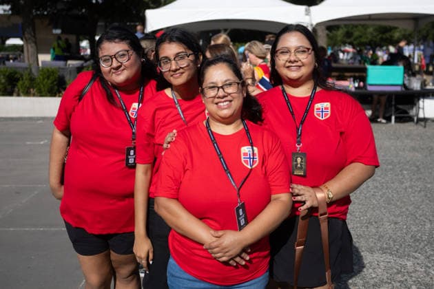 June 30, 2026, Arlington, Texas, USA: Norway fans pose before the 2026 FIFA World Cup, WM, Weltmeisterschaft, Fussball round of 32 match between CoÂ te dÃ¢â‚¬â ¢ivoire and Norway at Dallas Stadium in Arlington, Texas. Arlington USA - ZUMAh193 20260630_zsp_h193_003 Copyright: xDanielxMcGregor-Huyerx