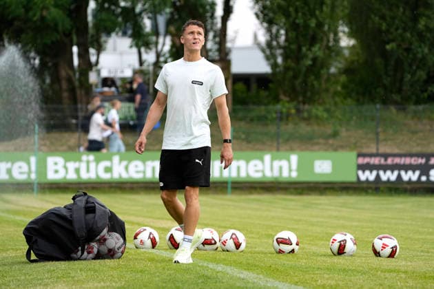 Foto : Martijn KAARS (Pauli) Fussball Regionalliga Nord , am Di. 30.06.2026 Altona 93 - FC St. Pauli *** Photo by Martijn KAARS: St. Pauli Soccer, Regionalliga Nord, Tue, June 30, 2026: Altona 93 vs. FC St. Pauli