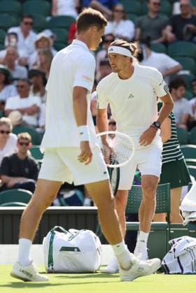 Belgian Alexander Blockx German Alexander Zverev pictured during a first round game between Belgian Blockx and German Zverev in the Men s singles at the Wimbledon grand slam tennis tournament in London, Britain, Tuesday 30 June 2026. BENOITxDOPPAGNE  x180014024x