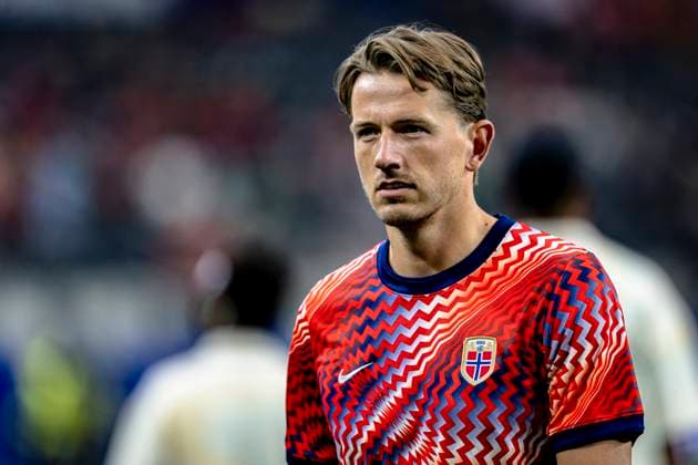 DALLAS - Sander Berge of Norway during the 2026 World Cup match between Ivory Coast and Norway at Dallas Stadium on June 30, 2026, in Dallas, United States. (Photo by Stefan Koops EYE4IMAGES DeFodi Images) - *** DALLAS Sander Berge of Norway during the 2026 World Cup match between Ivory Coast and Norway at Dallas Stadium on June 30, 2026, in Dallas, United States Photo by Stefan Koops EYE4IMAGES DeFodi Images