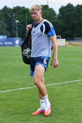 Fußball 3. Liga Trainingsauftakt MSV Duisburg am 30.06.2026 auf dem Trainingsgelände an der Westender Straße in Duisburg Peter Remmert ( Duisburg ) *** Soccer, 3rd Division: MSV Duisburg Kicks Off Training on June 30, 2026, at the Training Facility on Westender Straße in Duisburg. Peter Remmert, Duisburg xRx