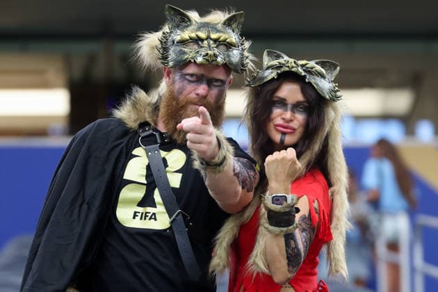 ARLINGTON, TX - JUNE 30: Two Norway fans wear wolf masks ahead of the FIFA World Cup, WM, Weltmeisterschaft, Fussball 2026 Round of 32 match between CÃ te d Ivoire and Norway on June 30, 2026, at Dallas Stadium in Dallas, Texas. (Photo by David Buono Icon Sportswire) SOCCER: JUN 30 FIFA World Cup 26 Round of 32 - CÃ te d Ivoire vs Norway EDITORIAL USE ONLY Icon260630001