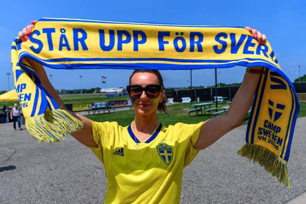 260630 Fans of Sweden ahead of the FIFA World Cup, WM, Weltmeisterschaft, Fussball 2026 round of 32 football match between France and Sweden on June 30, 2026 in New Jersey. Photo: Ludvig Thunman BILDBYRAN kod LT PA1270 fotboll football soccer fotball vm fotbolls-vm fotball-vm fotbolls-vm 2026 fifa world cup 2026 sverige sweden sverige a bbeng frankrike france round of 32 16-delsfinal publik *** June 30, 2026: Fans of Sweden ahead of the FIFA World Cup 2026 Round of 32 soccer match between France and Sweden on June 30, 2026 in New Jersey. Photo by Ludvig Thunman, BILDBYRAN. Code: LT PA1270. soccer, football, World Cup, 2026 FIFA World Cup, Sweden, Sweden A, BBENG, FranceFrance Round of 32 Round of 16 Quarterfinals Audience  Copyright: LUDVIGxTHUNMAN BB260630LT002