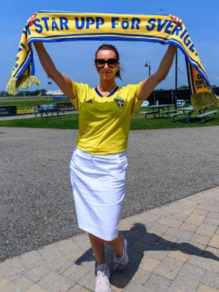 260630 Fans of Sweden ahead of the FIFA World Cup, WM, Weltmeisterschaft, Fussball 2026 round of 32 football match between France and Sweden on June 30, 2026 in New Jersey. Photo: Ludvig Thunman BILDBYRAN kod LT PA1270 fotboll football soccer fotball vm fotbolls-vm fotball-vm fotbolls-vm 2026 fifa world cup 2026 sverige sweden sverige a bbeng frankrike france round of 32 16-delsfinal publik *** June 30, 2026: Fans of Sweden ahead of the FIFA World Cup 2026 Round of 32 soccer match between France and Sweden on June 30, 2026 in New Jersey. Photo by Ludvig Thunman, BILDBYRAN. Code: LT PA1270. soccer, football, World Cup, 2026 FIFA World Cup, Sweden, Sweden A, BBENG, FranceFrance Round of 32 Round of 16 Quarterfinals Audience  Copyright: LUDVIGxTHUNMAN BB260630LT003