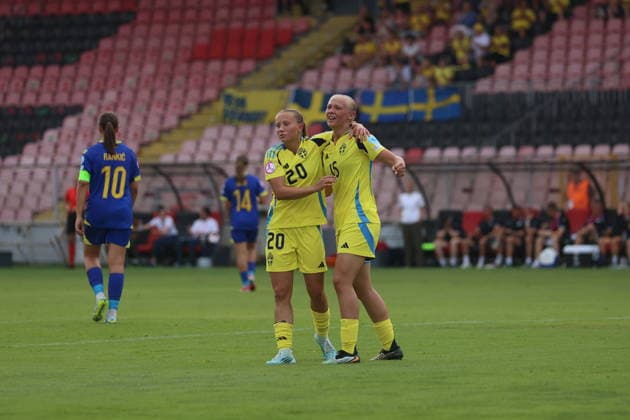 260630 Fanny Peterson and Filippa Andersson WidÃ n of Sweden celebrates after scoring 0-2 during the women s Euro Under-19 football match between Bosnia and Herzegovina and Sweden on June 30, 2026 in Sarajevo. Photo: Aleksandar Djorovic BILDBYRAN COP 184 XX0041 fotboll football soccer fotball womens euro under-19 bosnia - sweden bbeng sverige bosnien jubel *** June 30, 2026: Fanny Peterson and Filippa Andersson Widén of Sweden celebrate after scoring the 0–2 goal during the Women’s Under-19 European Championship soccer match between Bosnia and Herzegovina and Sweden on June 30, 2026 in Sarajevo. Photo by Aleksandar Djorovic, BILDBYRAN COP 184 XX0041: soccer, football, women’s Euro Under-19, Bosnia, Sweden, BBENG, Sweden, Bosnia, celebration  Copyright: ALEKSANDARxDJOROVIC BB260630ZT009