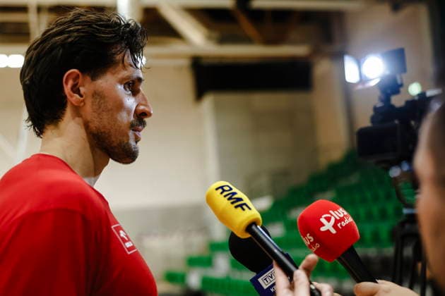 Krakow 30.06.2026 KOSZYKOWKA KOSZKADRA REPREZENTACJA POLSKI TRENING - - - BASKETBALL POLISH national team, Nationalteam PRACTICE PRACTISE NZ Dominik Olejniczak , media tv kamera telewizja , FOT. WOJCIECH FIGURSKI 058SPORT.PL NEWSPIX.PL --- newspix.pl  FOT. WOJCIECH FIGURSKI 058SPOR