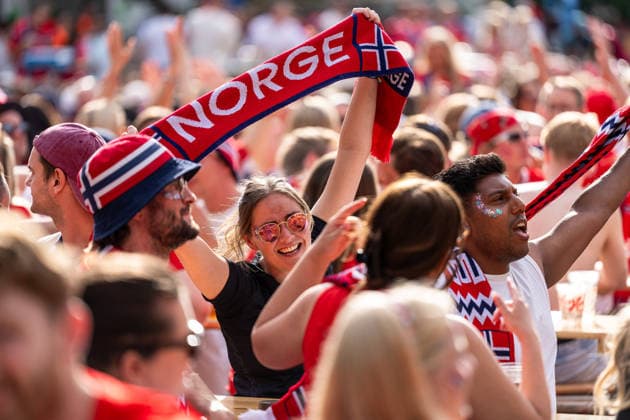 260630 Norwegian fans during FIFA World Cup, WM, Weltmeisterschaft, Fussball 2026 on June 30, 2026 in Oslo. EDITORIAL USE ONLY Photo: Marius Nordnes BILDBYRAN COP 185 MX0002 fotboll football soccer fotball world cup 2026 fans in oslo bbeng publik *** June 30, 2026: Norwegian fans during the 2026 FIFA World Cup 2026 in Oslo EDITORIAL USE ONLY Photo Marius Nordnes BILDBYRAN COP 185 MX0002 soccer football fotball 2026 World Cup fans in Oslo bbeng audience  Copyright: MARIUSxNORDNES BB260630ZA007
