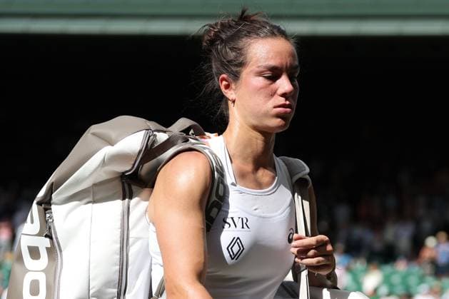 Lois Boisson loses her first round match Wimbledon Tennis Championships, Day 2, The All England Lawn Tennis and Croquet Club, London, UK - 30 Jun 2026London The All England Lawn Tennis and United Kingdom  Copyright: xKieranxMcManus Shutterstockx 16964203dy