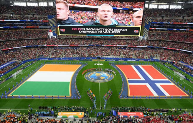 (260701) -- DALLAS, July 1, 2026 -- Players of both sides line up for national anthems before the round of 32 match between Cote d Ivoire and Norway at the 2026 FIFA World Cup, WM, Weltmeisterschaft, Fussball at Dallas Stadium in Dallas, the United States, June 30, 2026. ) (SP)U.S.-DALLAS-FOOTBALL-FIFA WORLD CUP-ROUND OF 32-CIV VS NOR WuxXiaoling 