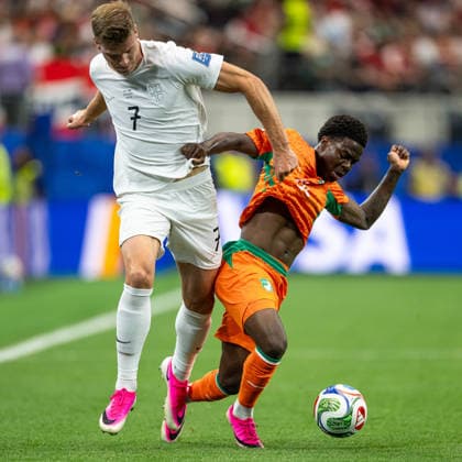 260630 Alexander Sorloth of Norway and Christ Inao Oulai of CÃ te d Ivoire during the FIFA World Cup, WM, Weltmeisterschaft, Fussball 2026 round of 32 football match between CÃ te d Ivoire and Norway on June 30, 2026 in Dallas. Photo: Jon Olav Nesvold BILDBYRAN COP 217 VG0975 bbeng fotboll football soccer fotball vm fotbolls-vm fotball-vm fotbolls-vm 2026 fifa world cup 2026 16-delsfinale round of 32 arlington texas norge norway elfenbenskusten elfenbenskysten ivory coast *** June 30, 2026: Alexander Sorloth of Norway and Christ Inao Oulai of Côte d Ivoire during the 2026 FIFA World Cup Round of 32 soccer match between Côte d Ivoire and Norway on June 30, 2026 in Dallas. Photo by Jon Olav Nesvold. BILDBYRAN COP 217 VG0975 bbeng soccer football fotball World Cup 2026 FIFA World Cup 2026 Round of 16 of 32 Arlington, Texas Norway Ivory Coast  Copyright: JONxOLAVxNESVOLD BB260630JE069