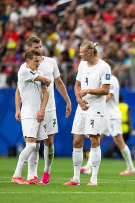 260630 Martin odegaard, Alexander Sorloth and Erling Braut Haaland of Norway during the FIFA World Cup, WM, Weltmeisterschaft, Fussball 2026 round of 32 football match between CÃ te d Ivoire and Norway on June 30, 2026 in Dallas. Photo: Jon Olav Nesvold BILDBYRAN COP 217 VG0975 bbeng fotboll football soccer fotball vm fotbolls-vm fotball-vm fotbolls-vm 2026 fifa world cup 2026 16-delsfinale round of 32 arlington texas norge norway elfenbenskusten elfenbenskysten ivory coast *** June 30, 2026: Martin Ødegaard, Alexander Sorloth, and Erling Braut Haaland of Norway during the 2026 FIFA World Cup Round of 32 soccer match between Côte d Ivoire and Norway on June 30, 2026 in Dallas. Photo by Jon Olav Nesvold. BILDBYRAN COP 217 VG0975 bbeng soccer football fotball World Cup 2026 FIFA World Cup 2026 Round of 16 of 32, Arlington, Texas, Norway, Ivory Coast  Copyright: JONxOLAVxNESVOLD BB260630JE075