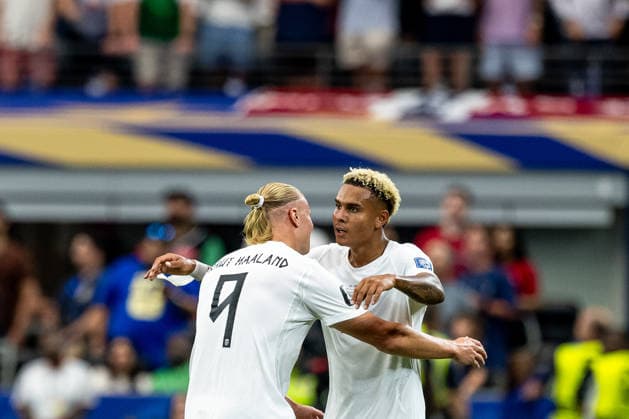 260630 Antonio Nusa and Erling Braut Haaland of Norway celebrates after scoring 0-1 during the FIFA World Cup, WM, Weltmeisterschaft, Fussball 2026 round of 32 football match between CÃ te d Ivoire and Norway on June 30, 2026 in Dallas. Photo: Vegard Grott BILDBYRAN kod VG VG0975 bbeng fotboll football soccer fotball vm fotbolls-vm fotball-vm fotbolls-vm 2026 fifa world cup 2026 16-delsfinale round of 32 arlington texas norge norway elfenbenskusten elfenbenskysten ivory coast jubel *** June 30, 2026: Antonio Nusa and Erling Braut Haaland of Norway celebrate after scoring the 0-1 goal during the FIFA World Cup 2026 Round of 32 soccer match between Côte d Ivoire and Norway on June 30, 2026 in Dallas. Photo by Vegard Grott, BILDBYRAN. Code: VG VG0975 bbeng soccer football fotball World Cup 2026 FIFA World Cup 2026 Round of 32 Arlington, Texas; Norway; Ivory Coast; celebration  Copyright: VEGARDxGRoTT BB260630VG036