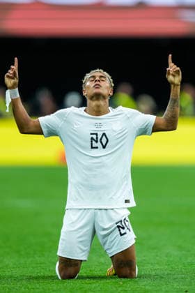 World Cup 2026: Ivory Coast - Norway Arlington, Texas , USA 20260630. Norway s Antonio Nusa celebrates after scoring the 0-1 goal during the round of 16 match between Ivory Coast and Norway during the 2026 FIFA World Cup, WM, Weltmeisterschaft, Fussball at the Dallas Stadium. Photo: Fredrik Varfjell NTB Arlington, Texas United States EDITORIAL USE ONLY. RESTRICTED USE FOR BETTING COMPANIES Ref:_SPOa_AJ5211P2s.jpg *** 2026 World Cup: Ivory Coast vs. Norway, Arlington, Texas, USA 20260630 Norway’s Antonio Nusa celebrates after scoring the 0–1 goal during the Round of 16 match between Ivory Coast and Norway at the 2026 FIFA World Cup at Dallas Stadium. Photo: Fredrik Varfjell, NTB. Arlington, Texas, United States. EDITORIAL USE ONLY. RESTRICTED USE FOR BETTING COMPANIES.  Copyright: xFredrikxVarfjellx xNTBx