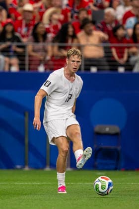 Torbjorn Heggem of Norway passes the ball during a match between Ivory Coast and Norway for the 2026 World Cup, held at Dallas Stadium in Dallas, United States. Richard Callis Fotoarena (Richard Callis SPP)  Copyright: xRichardxCallisx xSPPx spp-en-RiCa-2975203