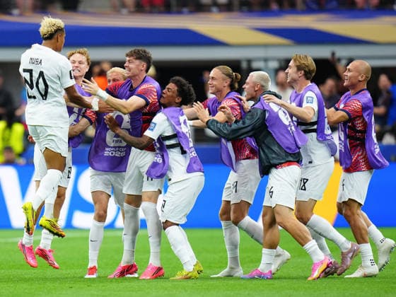 (260701) -- DALLAS, July 1, 2026 -- Antonio Nusa (up) of Norway celebrates with teammates after scoring during the round of 32 match between Cote d Ivoire and Norway at the 2026 FIFA World Cup, WM, Weltmeisterschaft, Fussball at Dallas Stadium in Dallas, the United States, June 30, 2026. ) (SP)U.S.-DALLAS-FOOTBALL-FIFA WORLD CUP-ROUND OF 32-CIV VS NOR JiaxHaocheng 