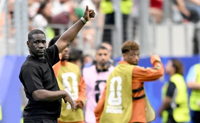 FIFA World Cup, WM, Weltmeisterschaft, Fussball 2026 - Round of 32 - Ivory Coast vs Norway Ivory Coast s head coach Emerse Fae gestures on the touchline during the FIFA World Cup 2026 Round of 32 match Ivory Coast against Norway, in Dallas, USA, 30 June 2026. DALLAS United States  Copyright: xALBERTxPENAx