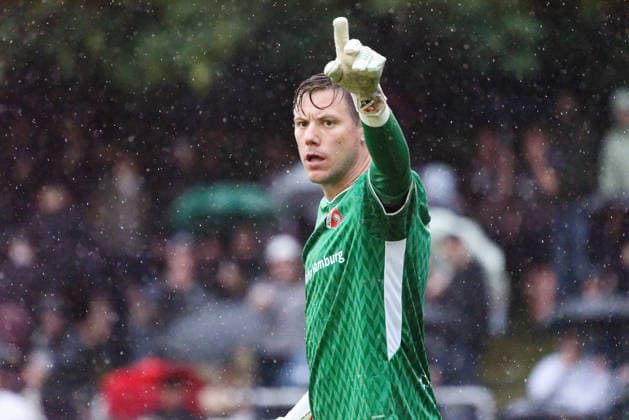 Fußball, Saison 2025 26, Freundschaftsspiel, Altona 93 - FC St. Pauli, Adolf-Jäger-Kampfbahn (Hamburg), 30.06.2026 Dennis Lohmann ( 1, AFC, Torwart) Hamburg Deutschland *** Soccer, 2025–26 season, Friendly match, Altona 93 vs. FC St. Pauli, Adolf Jäger Kampfbahn, Hamburg, June 30, 2026; Dennis Lohmann 1, AFC, Goalkeeper, Hamburg, Germany