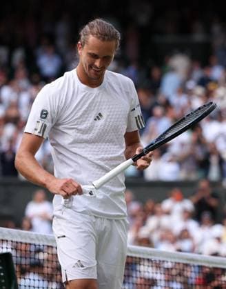 Alexander Zverev wins his first round match Wimbledon Tennis Championships, Day 2, The All England Lawn Tennis and Croquet Club, London, UK - 30 Jun 2026London The All England Lawn Tennis and United Kingdom  Copyright: xEllaxLing Shutterstockx 16964204dj