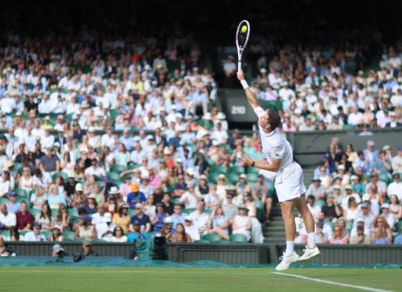 Wimbledon Championships 2026, Day One, AELTC Wimbledon, London, UK - 30 06 2026 Alexander Blokx (BEL) serves during his first round match against Alexander Zverev (GER) in the 2026 Wimbledon Championships at the AELTC London London AELTC Wimbledon London GBR, UK NEWSPAPERS OUT Copyright: xMarkxGreenwoodx