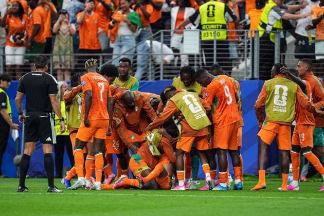 Amad Diallo of the Ivory Coast celebrates his goal with his teammate Ivory Coast v Norway, 2026 FIFA World Cup, WM, Weltmeisterschaft, Fussball Round of 32, Football, Dallas Stadium, Arlington, Texas, USA - 30 Jun 2026Arlington Dallas Stadium Texas (TX) United States of America  Copyright: xIsmaelxAdnan Shutterstockx 16970308cq