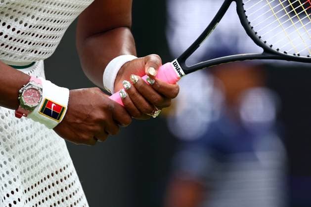 The pink Audemars Piguet watch and bejewelled fingernails of Serena Williams Wimbledon Tennis Championships, Day 2, The All England Lawn Tennis and Croquet Club, London, UK - 30 Jun 2026London The All England Lawn Tennis and United Kingdom  Copyright: xJamesxMarsh Shutterstockx 16964208fo