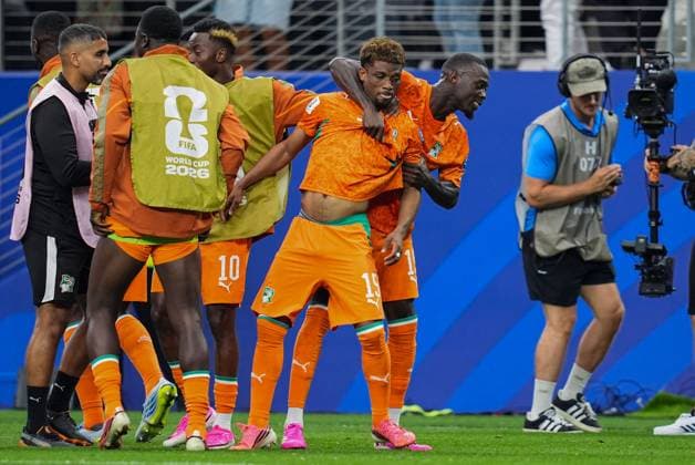 Amad Diallo of the Ivory Coast celebrates his goal with Nicolas PÃ pÃ of the Ivory Coast Ivory Coast v Norway, 2026 FIFA World Cup, WM, Weltmeisterschaft, Fussball Round of 32, Football, Dallas Stadium, Arlington, Texas, USA - 30 Jun 2026Arlington Dallas Stadium Texas (TX) United States of America  Copyright: xIsmaelxAdnan Shutterstockx 16970308ct