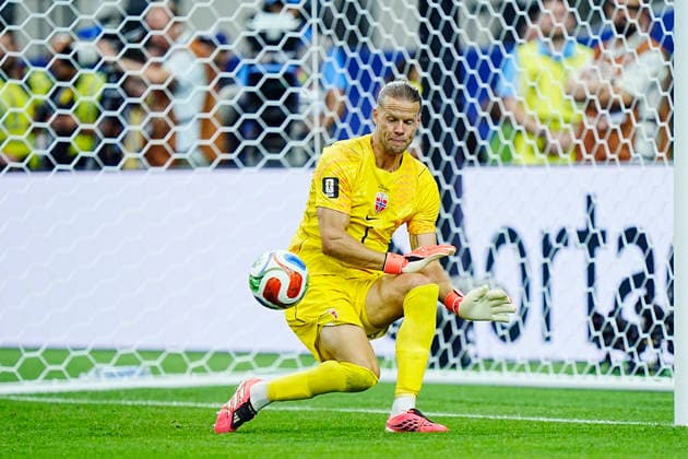 World Cup 2026: Ivory Coast - Norway Arlington, Texas , USA 20260630. Norway s goalkeeper orjan Haskjold Nyland saves the ball during the round of 16 match between Ivory Coast and Norway during the 2026 FIFA World Cup, WM, Weltmeisterschaft, Fussball at Dallas Stadium. Photo: Terje Pedersen NTB Arlington, Texas United States EDITORIAL USE ONLY. RESTRICTED USE FOR BETTING COMPANIES Ref:_SPOmn2UHDYNEf4.jpg *** 2026 World Cup: Ivory Coast vs. Norway, Arlington, Texas, USA 20260630 Norway’s goalkeeper Orjan Haskjold Nyland saves the ball during the Round of 16 match between Ivory Coast and Norway at the 2026 FIFA World Cup at Dallas Stadium. Photo: Terje Pedersen, NTB, Arlington, Texas, United States. EDITORIAL USE ONLY. RESTRICTED USE FOR BETTING COMPANIES.  Copyright: xTerjexPedersenx xNTBx