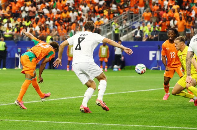 Cote d Ivoire s Amad Diallo (15) scores a goal against Norway in the second half of a FIFA World Cup, WM, Weltmeisterschaft, Fussball match at Dallas Stadium in Dallas, Texas, on Tuesday, June 30, 2026.  DAL20260630914 CHRISTIANxBRUNSKILL