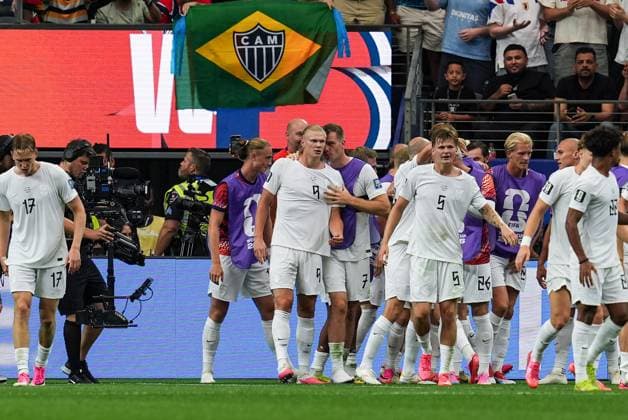 Erling Haaland of Norway celebrates his goal with his teammates Ivory Coast v Norway, 2026 FIFA World Cup, WM, Weltmeisterschaft, Fussball Round of 32, Football, Dallas Stadium, Arlington, Texas, USA - 30 Jun 2026Arlington Dallas Stadium Texas (TX) United States of America  Copyright: xIsmaelxAdnan Shutterstockx 16970308dd