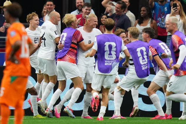 FIFA World Cup, WM, Weltmeisterschaft, Fussball 2026 - Round of 32 - Ivory Coast vs Norway Erling Haaland (C) of Norway celebrates with teammates after scoring the 2-1 lead during the FIFA World Cup 2026 Round of 32 match Ivory Coast against Norway, in Dallas, USA, 30 June 2026. DALLAS United States  Copyright: xJEFFREYxMCWHORTERx