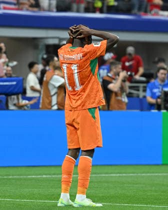 ARLINGTON, TEXAS - JUNE 30: Yan Diomande of Ivory Coast shows dejection during the FIFA World Cup, WM, Weltmeisterschaft, Fussball 2026 Round Of 32 match between Group E Runners Up and Group I Runner-Up at Dallas Stadium on June 30, 2026 in Arlington, Texas.  Copyright: xMBxMediax