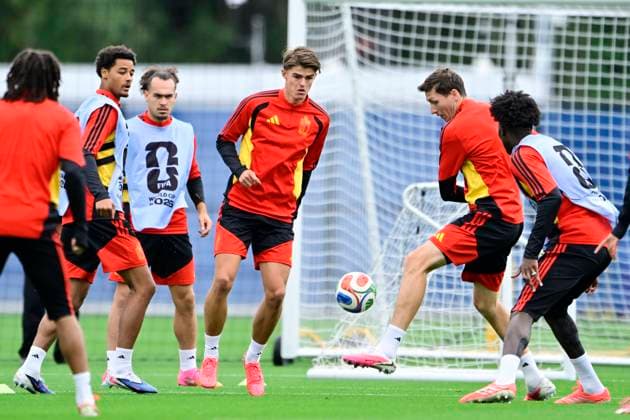 Belgian national football team - FIFA World Cup, WM, Weltmeisterschaft, Fussball 2026 - media activities 30 06 2026 RENTON, UNITED STATES OF AMERICA - JUNE 30 : De Ketelaere Charles midfielder of Belgium and Vanaken Hans midfielder of Belgium pictured during a training session of the Belgian national football team during the FIFA World Cup 2026 on June 30, 2026 in Renton, United States of America, 30 06 2026 Renton United States of America  Copyright: xJanxDexMeuleneirx