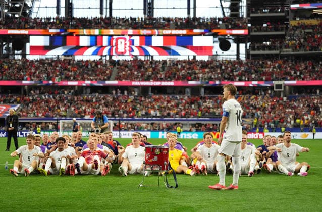 Norway team (Norway) celebrate during Ivory Coast and Norway, Round of 32 FIFA World Cup, WM, Weltmeisterschaft, Fussball 2026, Dallas Stadium, Arlington, United States on June 30, 2026. Thor Wegner DeFodi Images. (Photo by DeFodi Images) - *** The Norwegian team celebrates during the match between Ivory Coast and Norway in the Round of 32 of the 2026 FIFA World Cup at Dallas Stadium in Arlington, United States, on June 30, 2026. Photo by Thor Wegner, DeFodi Images