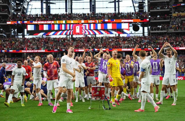 Martin Oedegaard (Norway) and Alexander Soerloth (Norway) celebrate during Ivory Coast and Norway, Round of 32 FIFA World Cup, WM, Weltmeisterschaft, Fussball 2026, Dallas Stadium, Arlington, United States on June 30, 2026. Thor Wegner DeFodi Images. (Photo by DeFodi Images) - *** Martin Oedegaard (Norway) and Alexander Soerloth (Norway) celebrate during the Round of 32 match between Ivory Coast and Norway at the 2026 FIFA World Cup, held at Dallas Stadium in Arlington, United States, on June 30, 2026. Photo by Thor Wegner, DeFodi Images