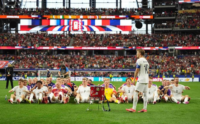 Norway team (Norway) celebrate during Ivory Coast and Norway, Round of 32 FIFA World Cup, WM, Weltmeisterschaft, Fussball 2026, Dallas Stadium, Arlington, United States on June 30, 2026. Thor Wegner DeFodi Images. (Photo by DeFodi Images) - *** The Norwegian team celebrates during the match between Ivory Coast and Norway in the Round of 32 of the 2026 FIFA World Cup at Dallas Stadium in Arlington, United States, on June 30, 2026. Photo by Thor Wegner, DeFodi Images